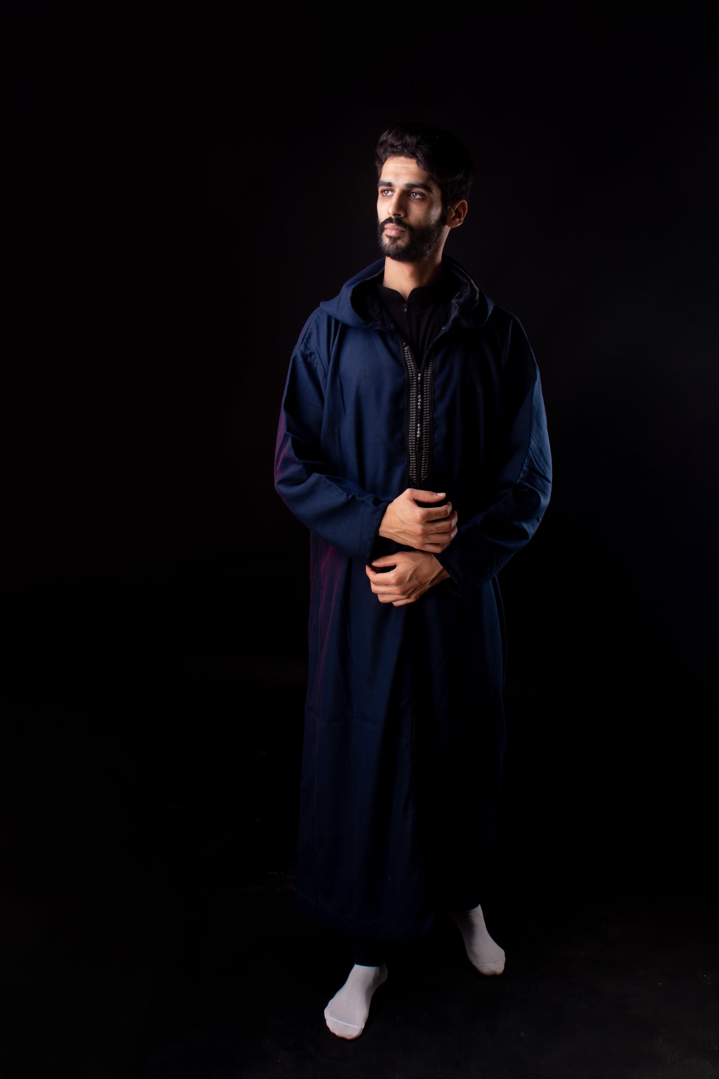 Djellaba Marocaine Élégante – Entre Tradition et Modernité