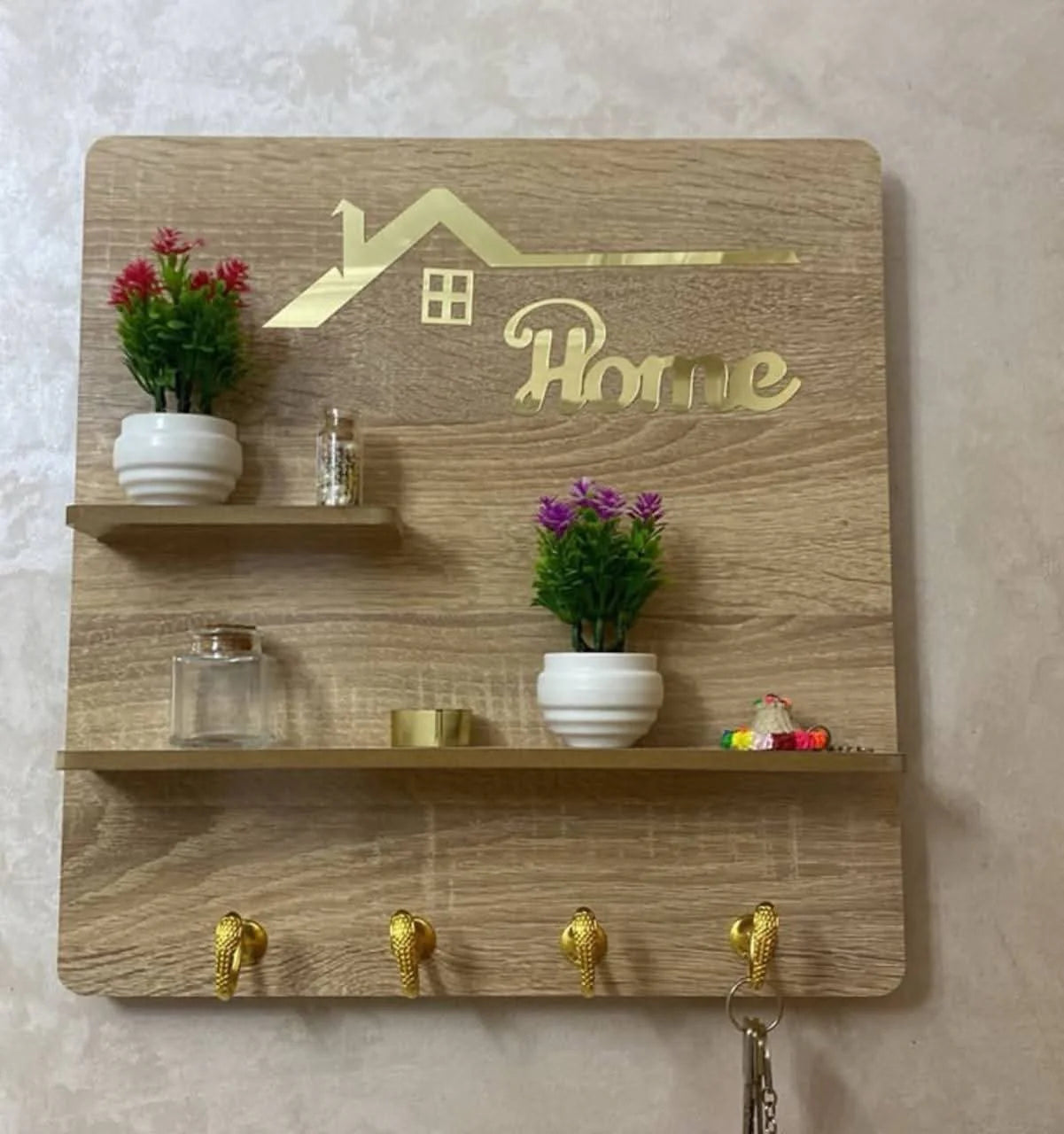 لوحة ديكور خشبية لتغطية عداد الكهرباء بتصميم أنيق