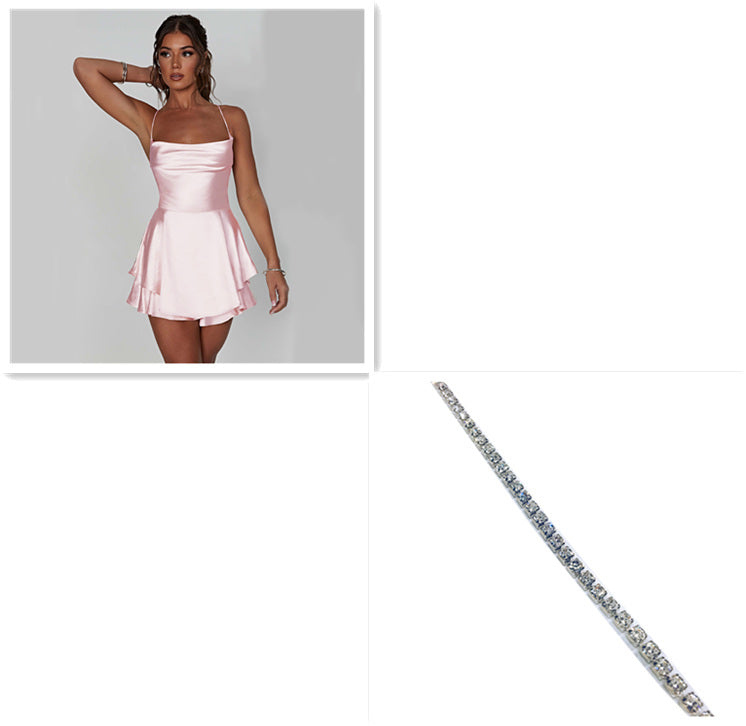 Robe courte satinée dos nu – Élégante et tendance pour soirées