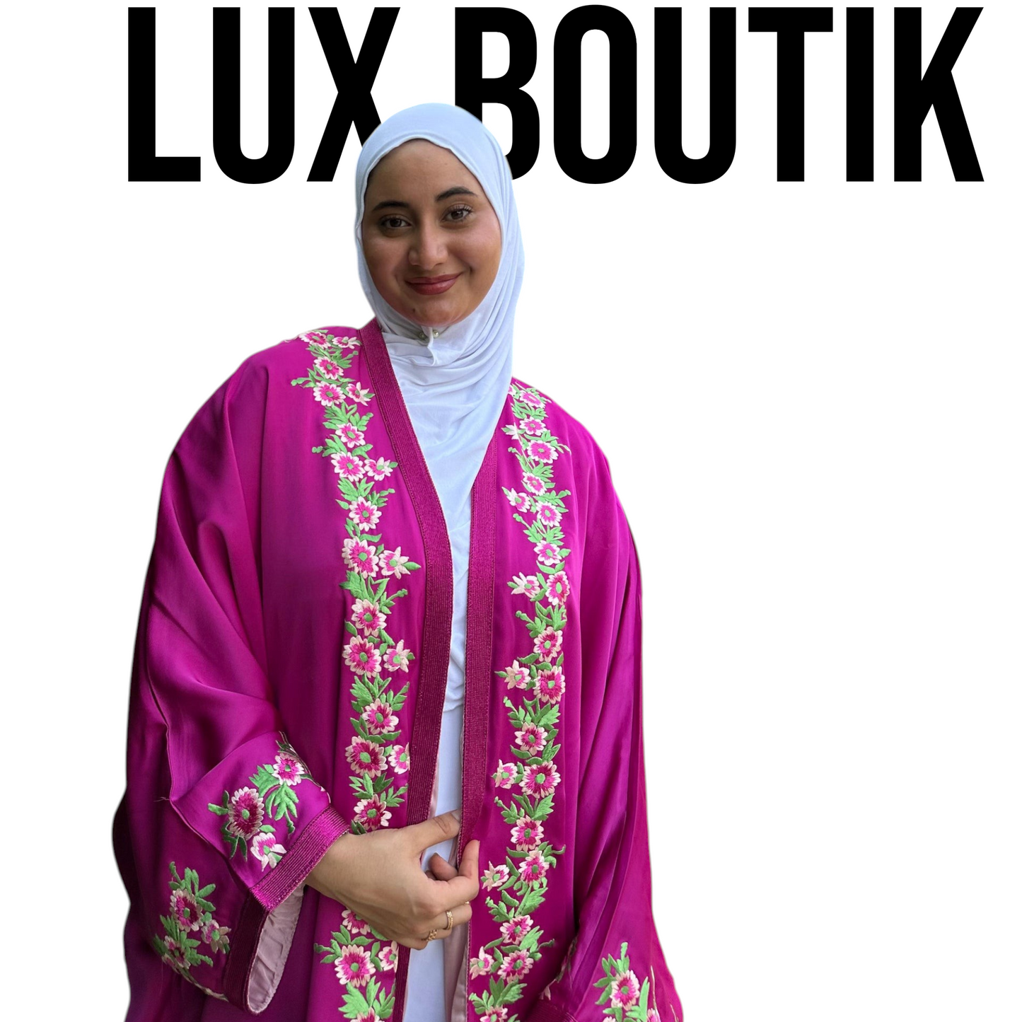 Kimono Fuchsia Brodé – Élégance Royale et Touche Florale