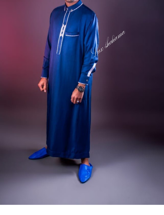 Qamis Traditionnel avec Détails Argentés