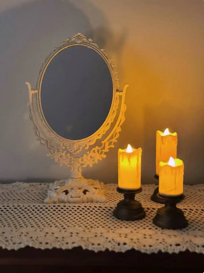 شموع مضيئة واقعية بتصميم ذهبي – مثالية للديكور والمناسبات