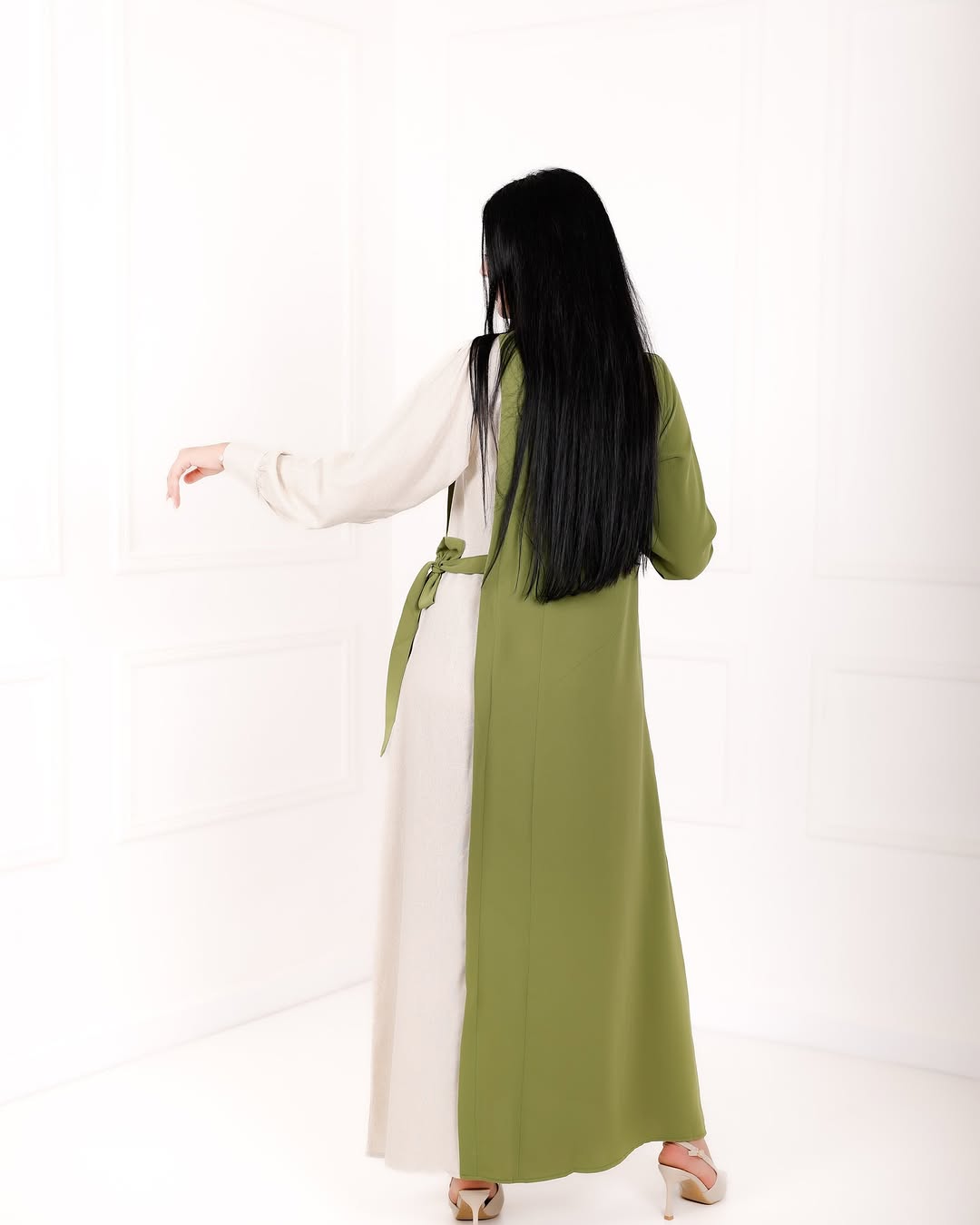 Robe Moderne Bicolore – Élégance et Confort au Quotidien