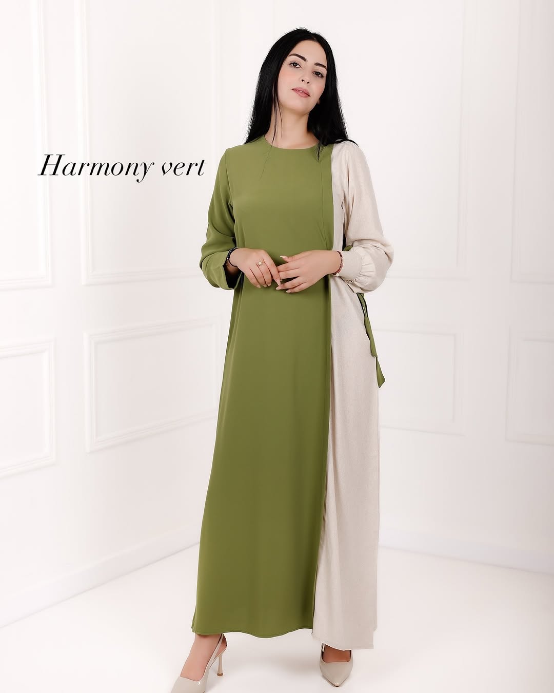 Robe Moderne Bicolore – Élégance et Confort au Quotidien