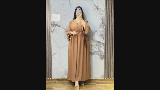 Robe élégante caramel
